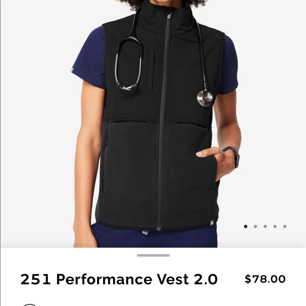 Figs nursing vest xs